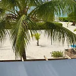 Studio Vue Mer Au Nettle Bay Beach Club