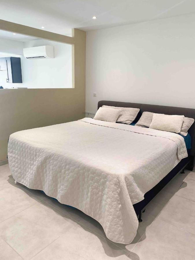 Neuf Terrasse Avec Piscine Apartment *