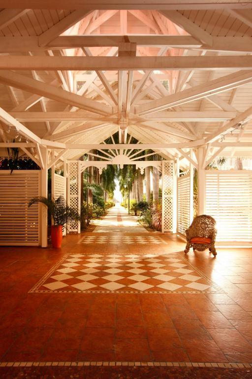Le Domaine Beach And 4* Saint Martin