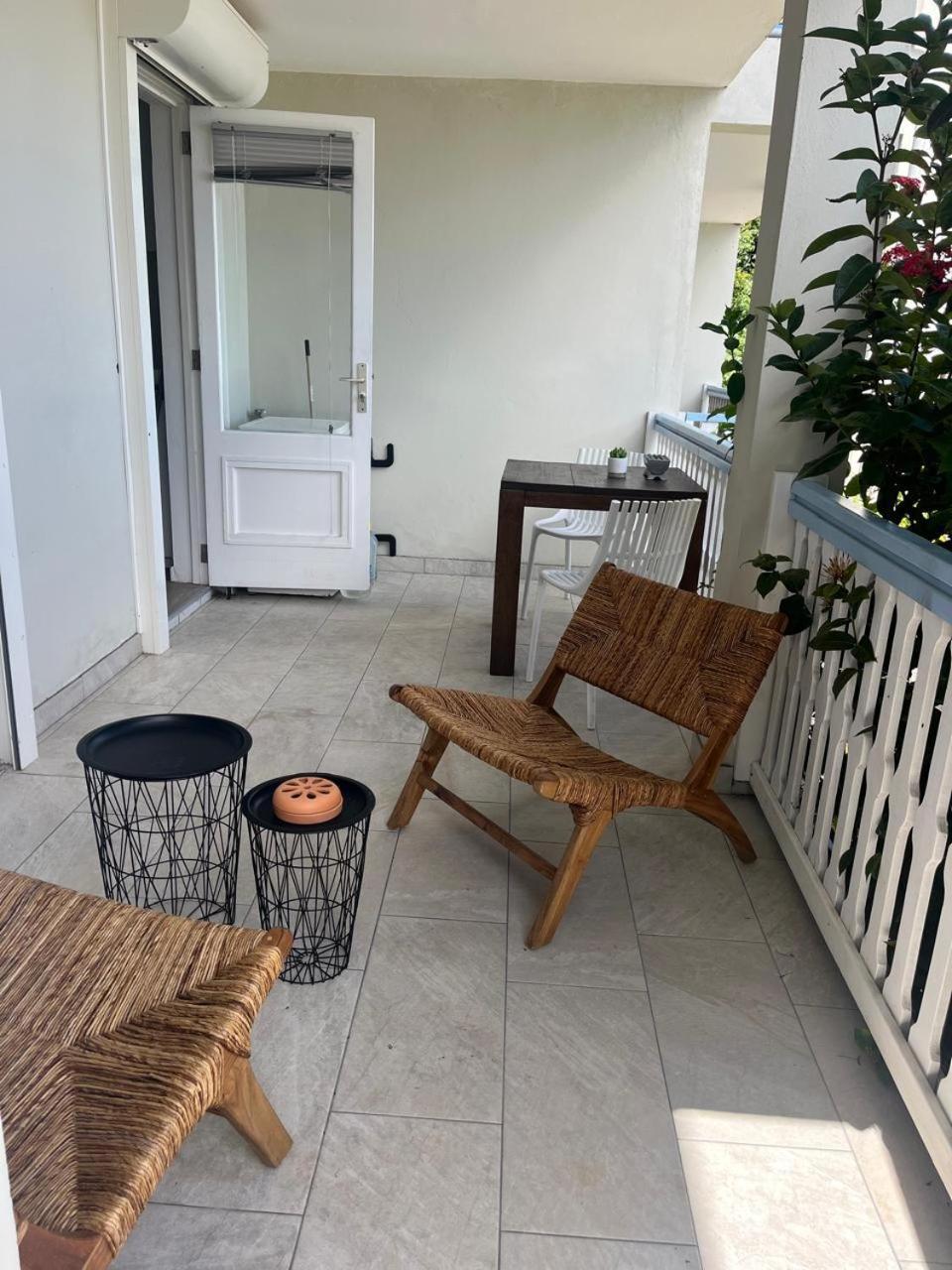 Appartement Vue Avec Piscine *