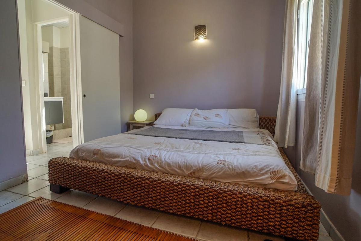 Cosy Seaview Oyster Pond Villa