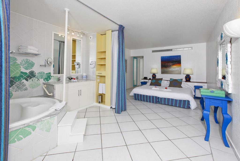 Hotel Le Domaine Beach And 4*