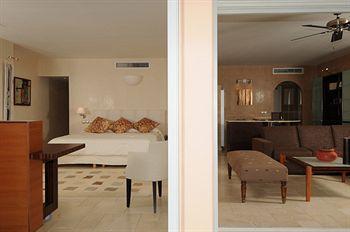 Hotel Le Domaine Beach And
