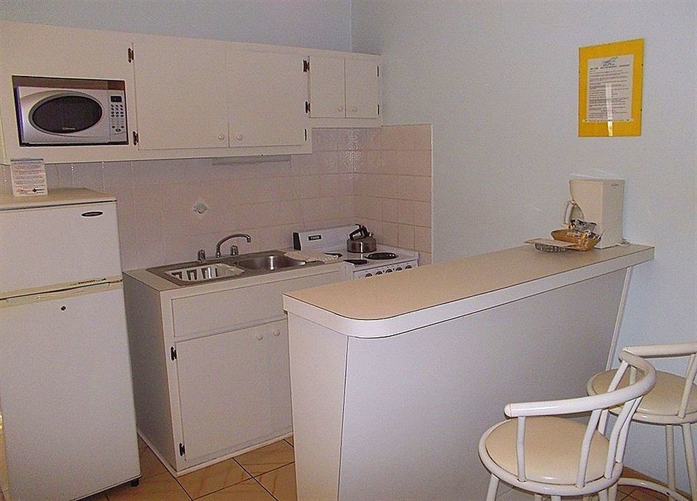 Hotel Turquoise Shell 2*