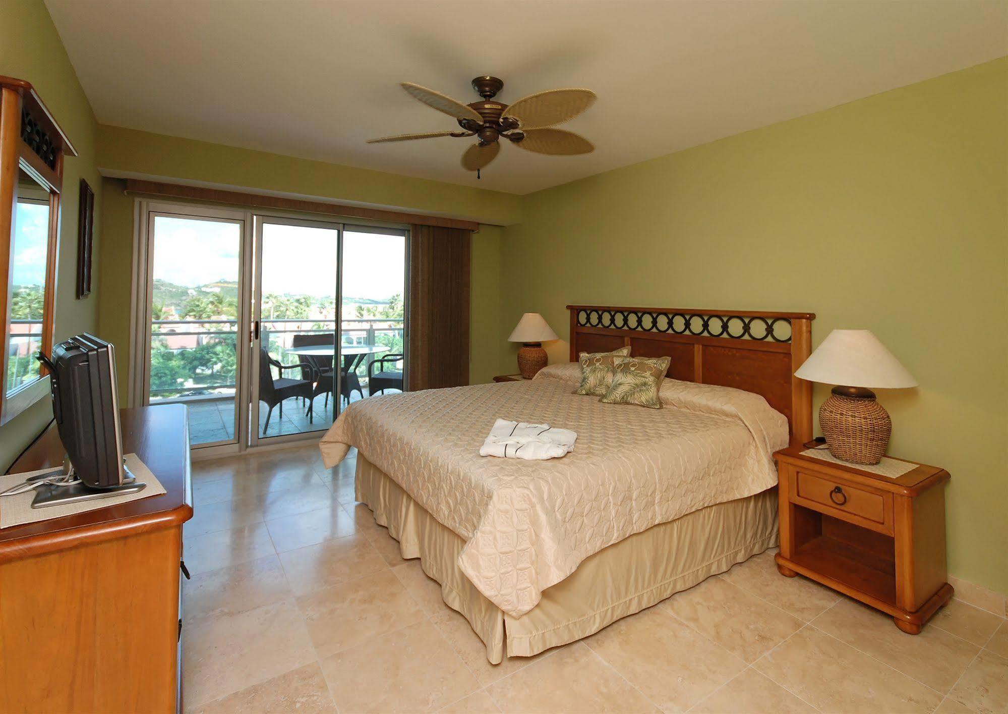 Hotel The Cliff At Cupecoy Beach 3*