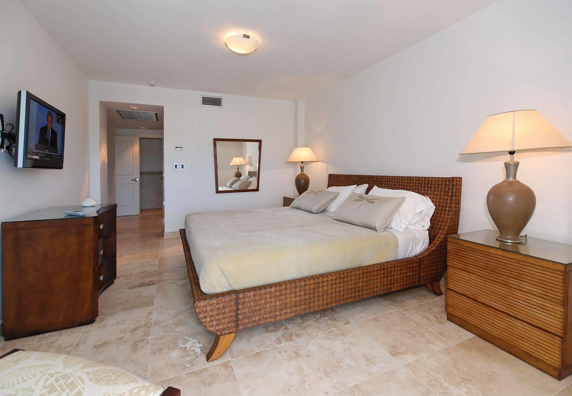 The Cliff At Cupecoy Beach Hotel Saint Martin