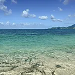 La Plage Bleue, Les Pieds Dans L\'Eau Avec Piscine