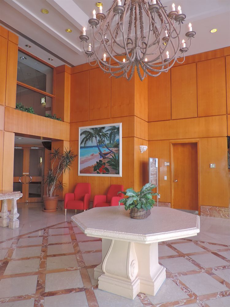 The Towers At Mullet Bay 3* Saint Martin