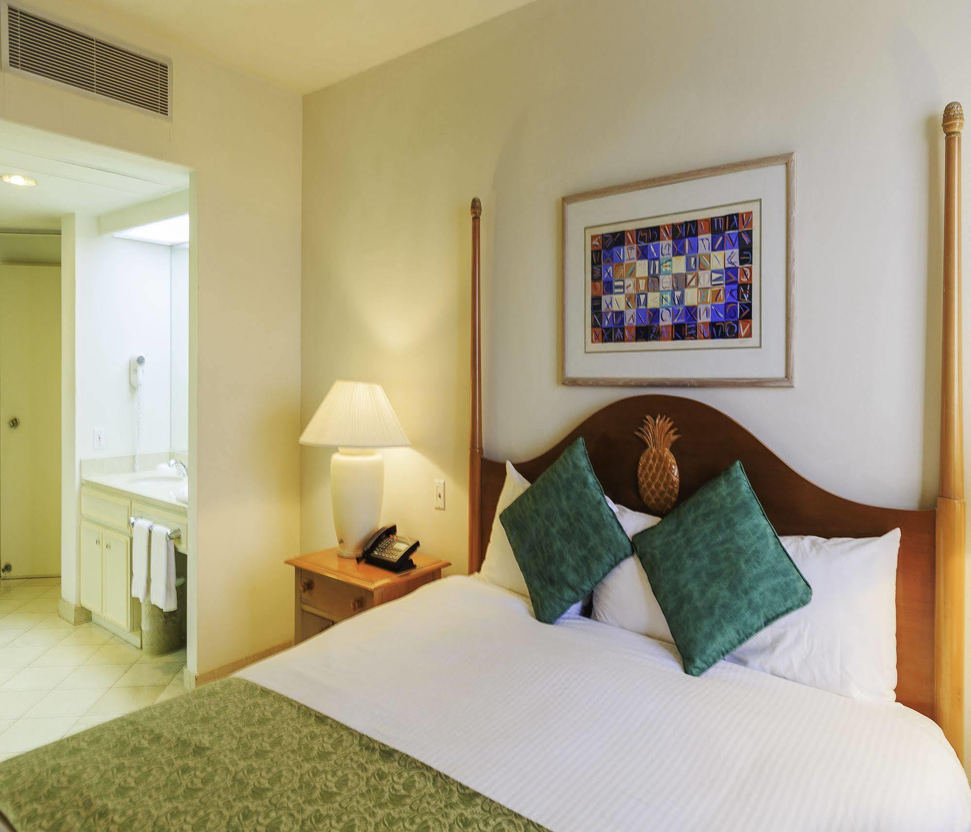 The Towers At Mullet Bay 3* Saint Martin