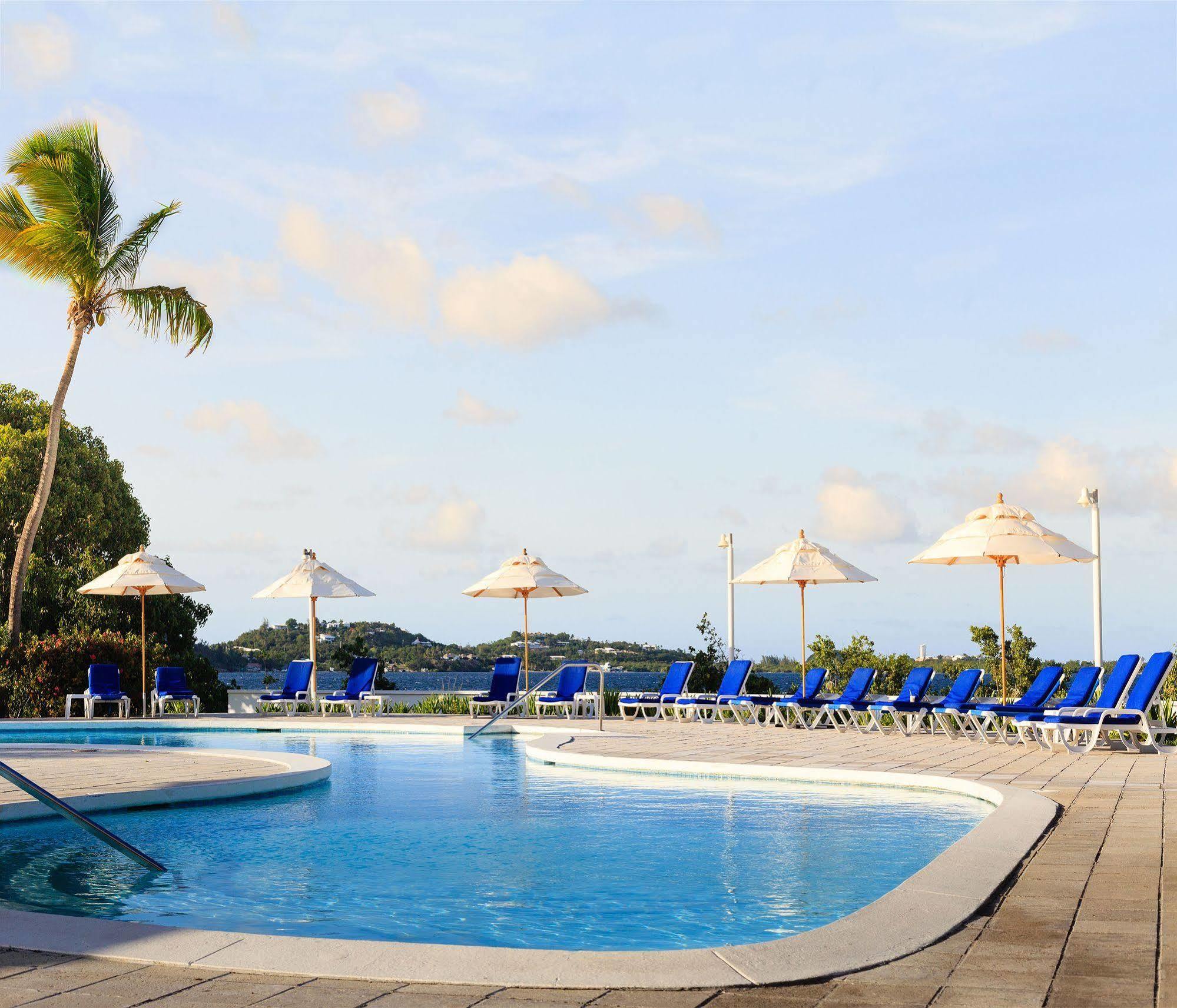 Aparthotel The Towers At Mullet Bay 3*