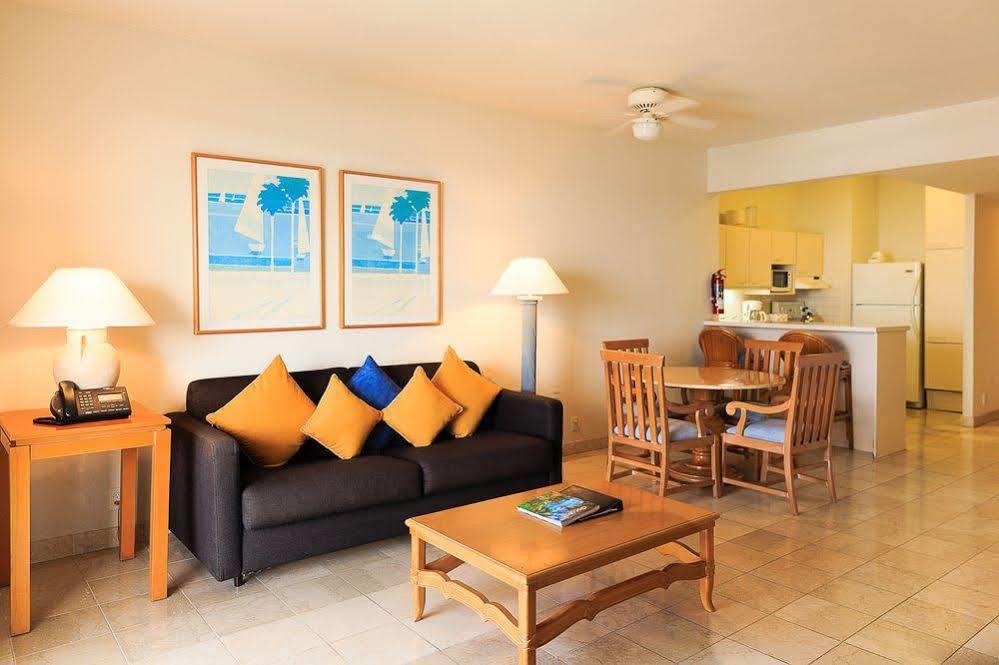 The Towers At Mullet Bay Aparthotel