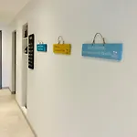 Apartment In Residence With Pool