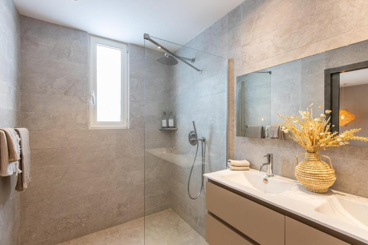 Vogue Art Luxe Sea View 5 Bedrooms *