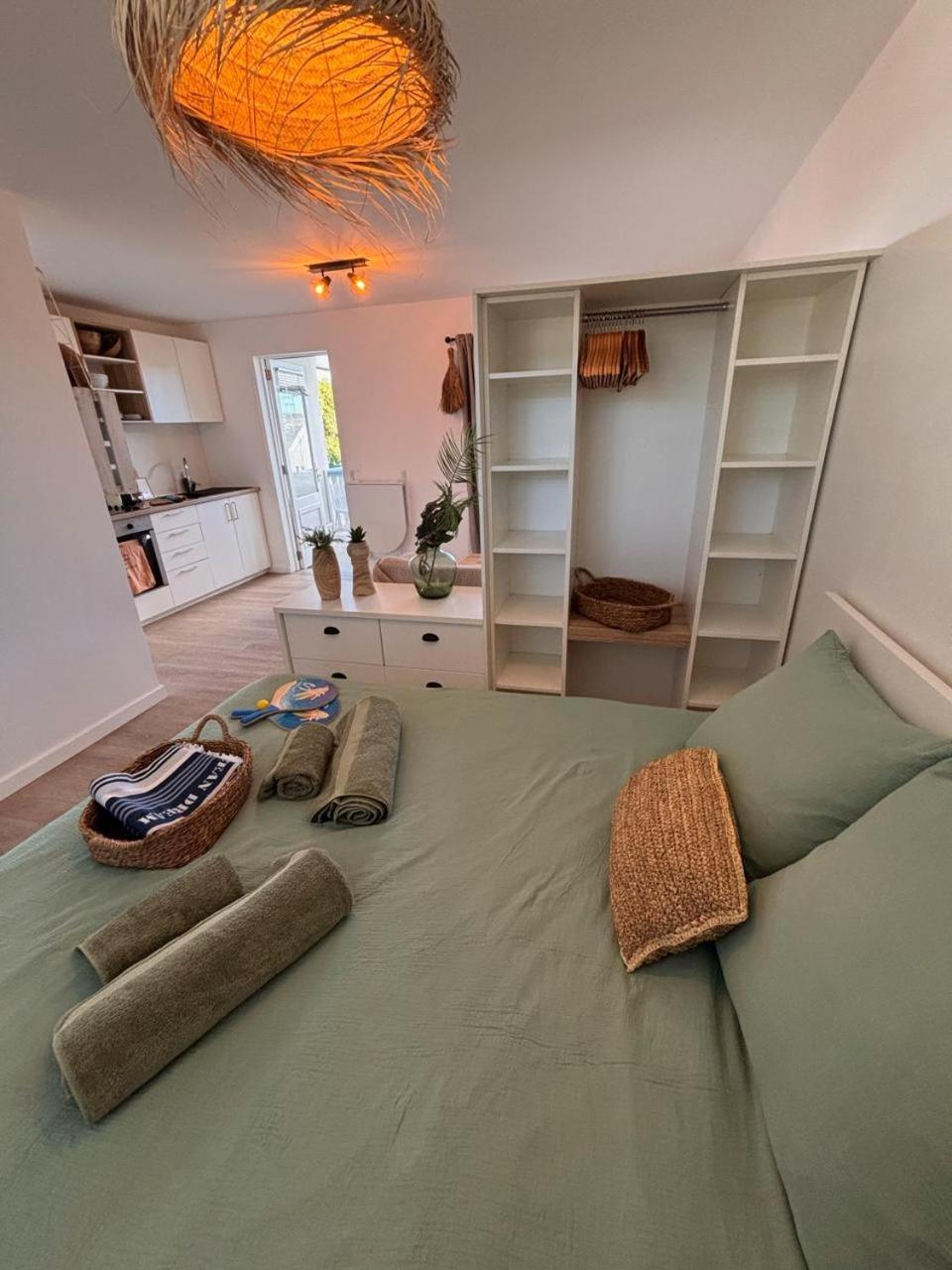 Apartment Vue Avec Piscine *