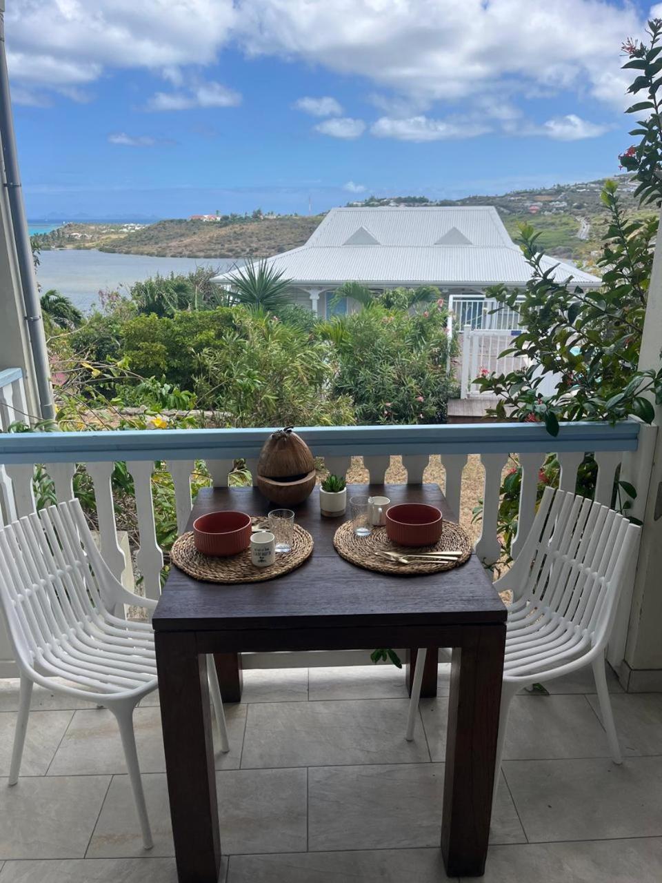 Apartment Vue Avec Piscine