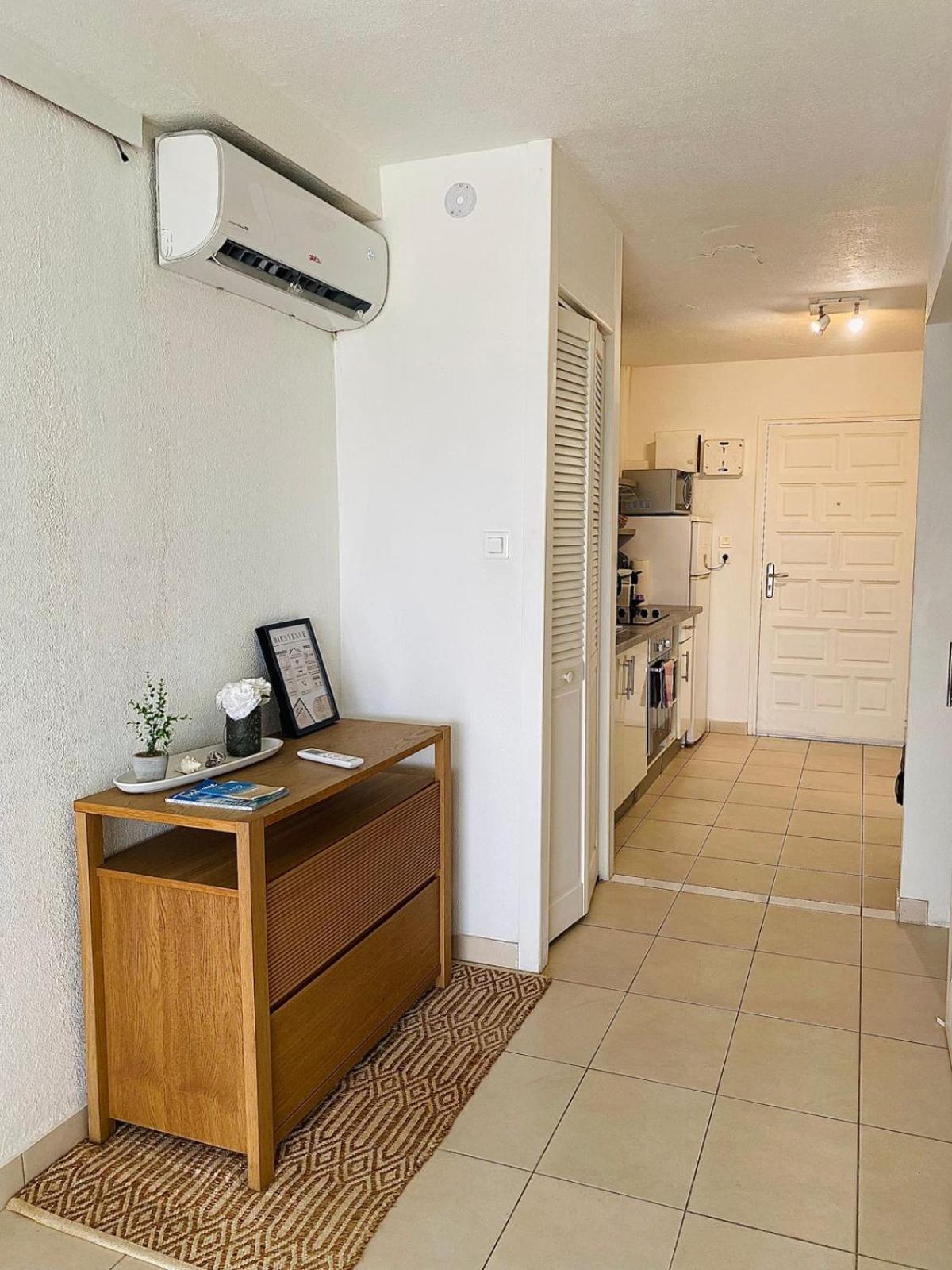 Tilagon Apartment *
