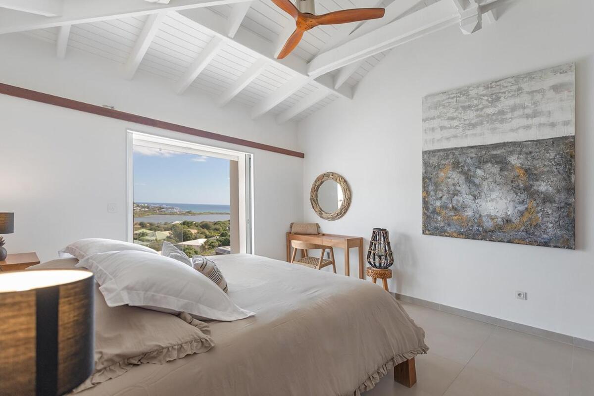 Villa Venus, 4 Bdr With View! *