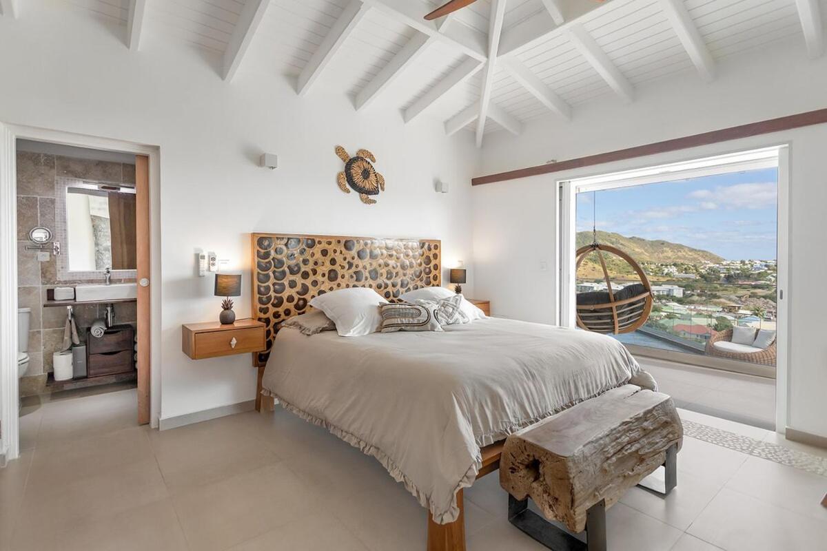 Venus, 4 Bdr With View! Villa Cul de Sac
