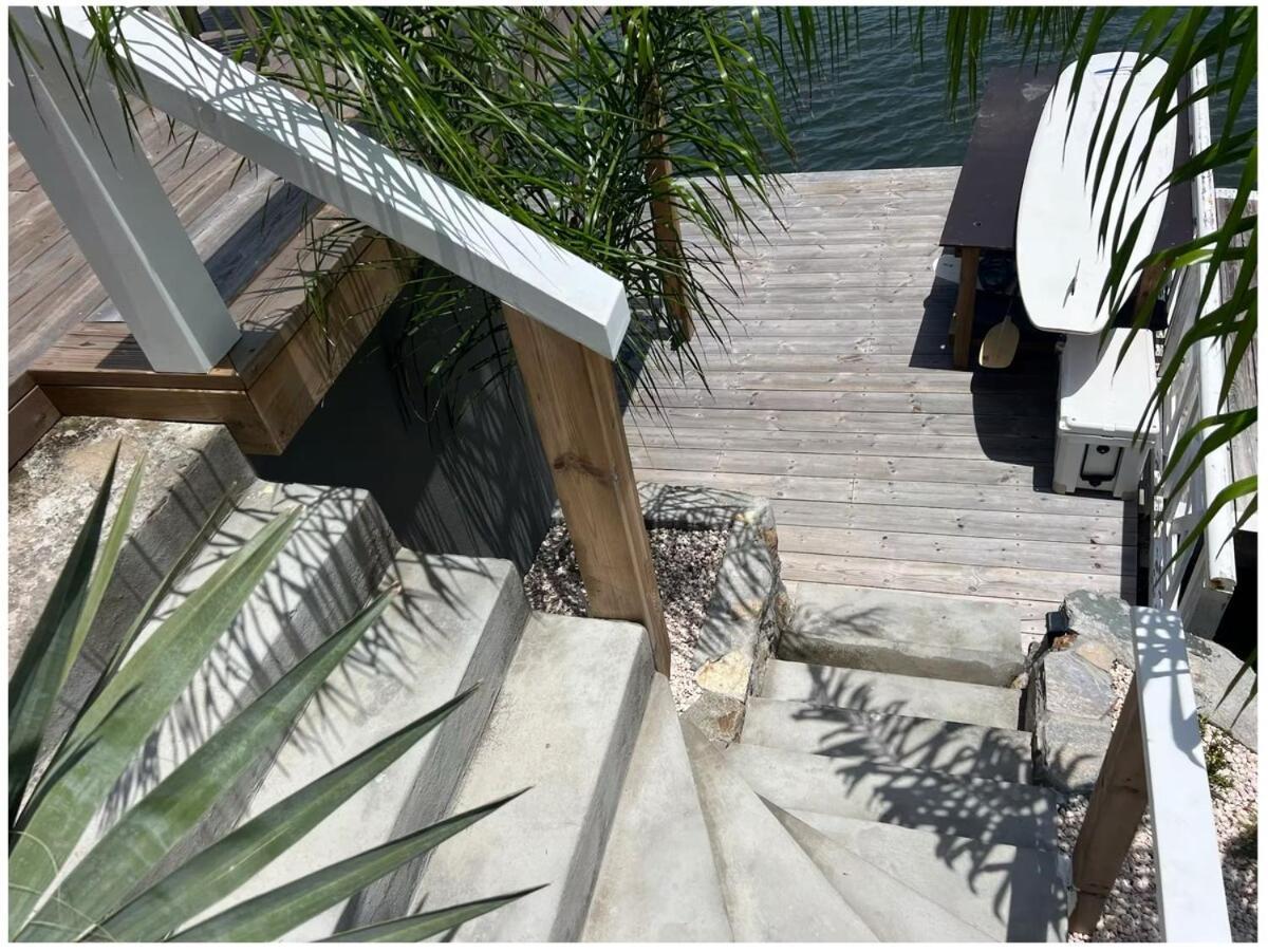 Les Balcons Oyster Pond Brise De Holiday home