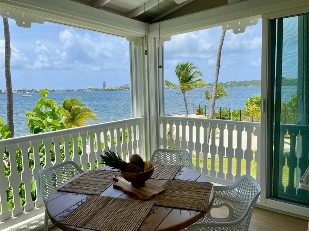 Apartment 1 Chambre, Piscine & Plage, Proche Aeroport Baie Nettle