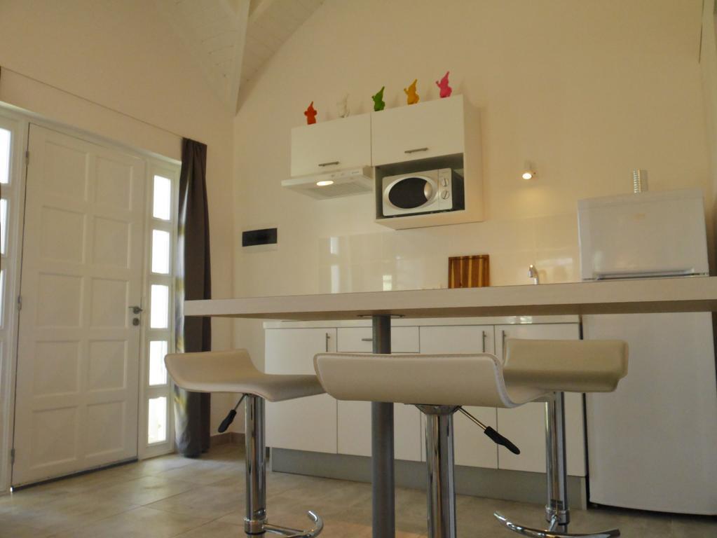 Friar's Bay Apartment *