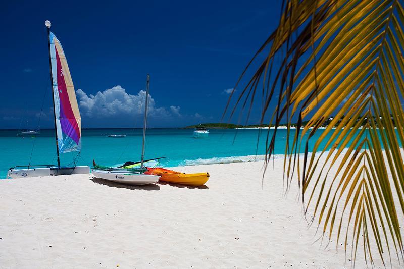 Blue Bay Beach Hotel 3*