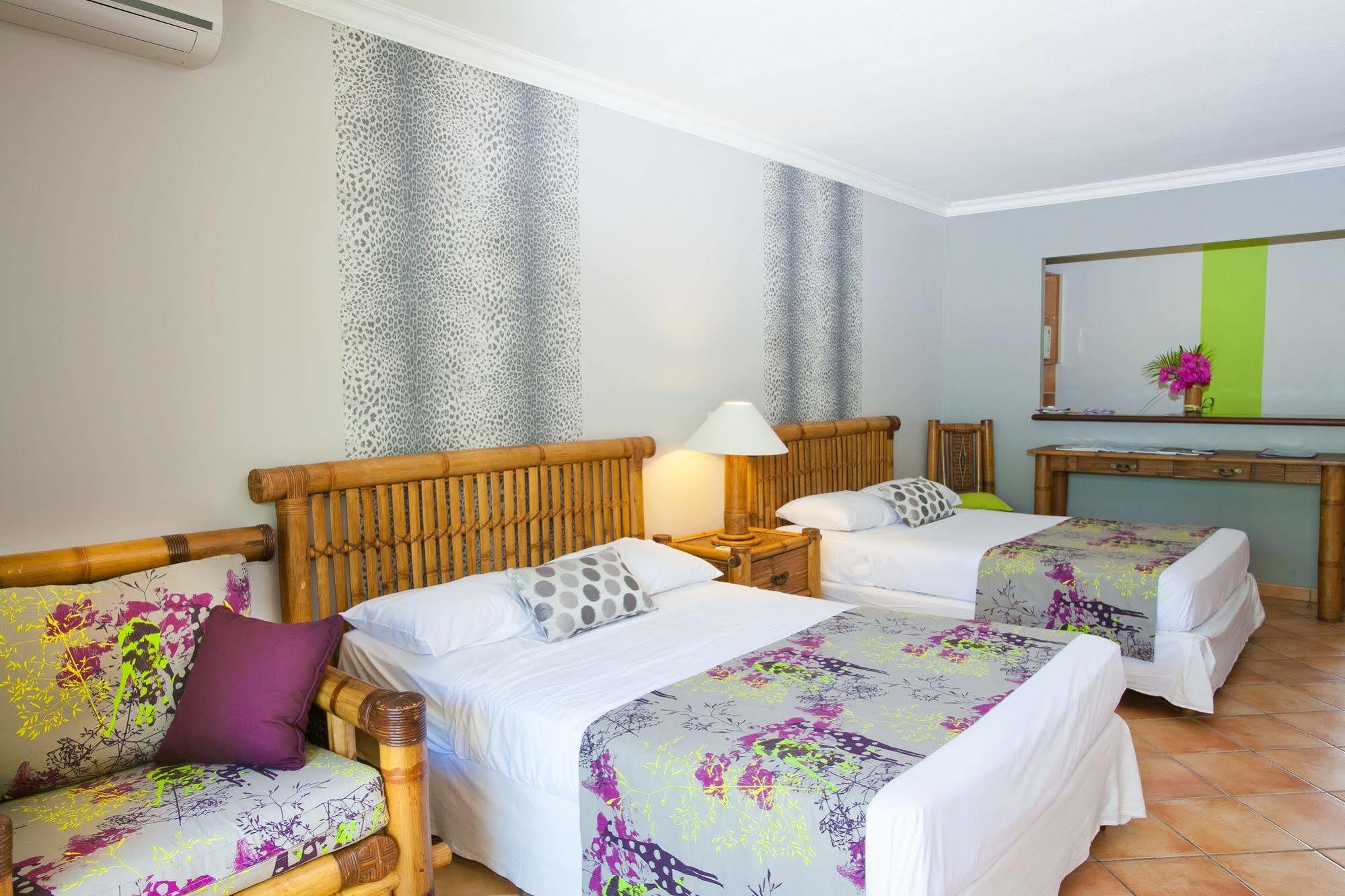 Blue Bay Beach Hotel 3*