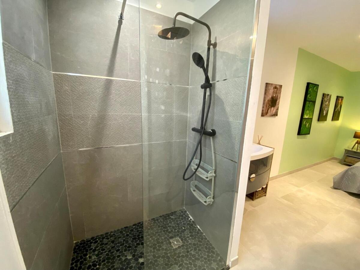 Appartement In With Pool *