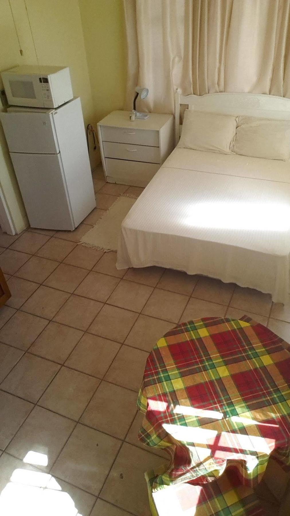 Paula's Country Hotel